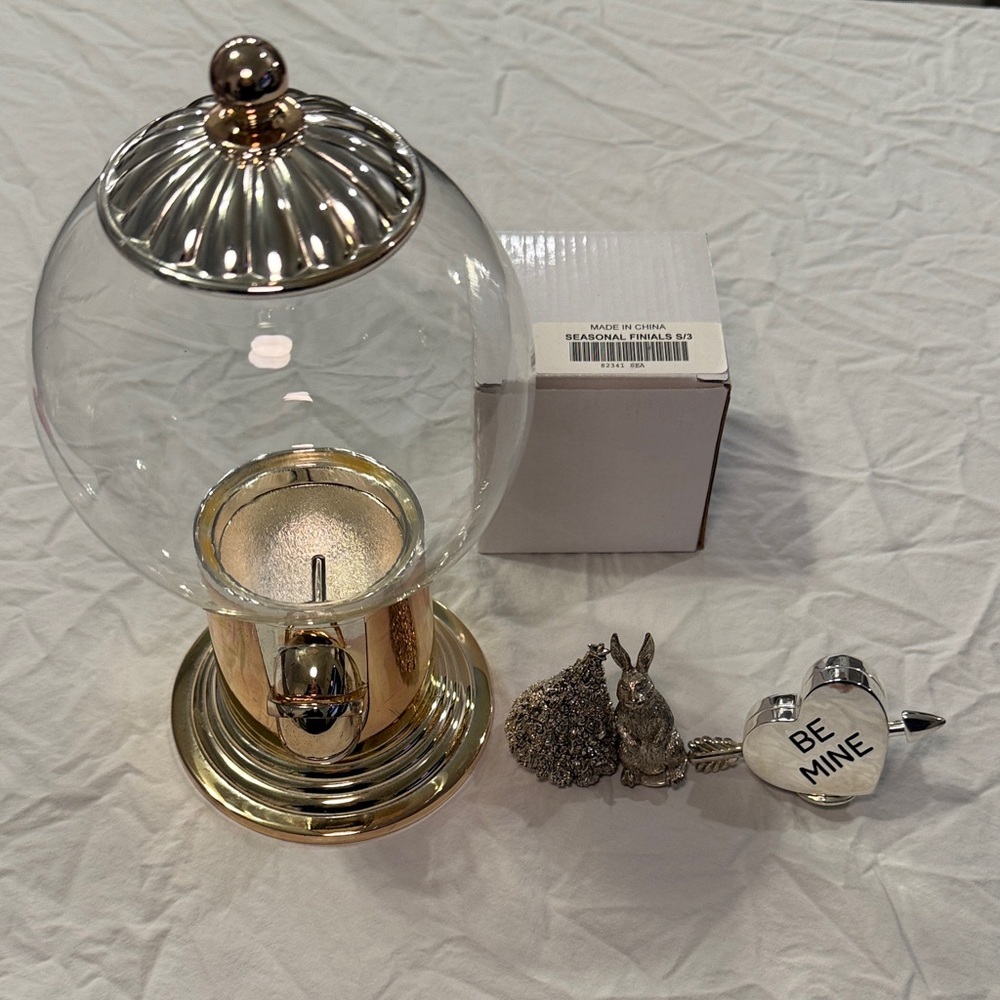 Godinger Silver Art Co Refillable Candy Gumball Jar with 3 Holiday Toppers NWOT